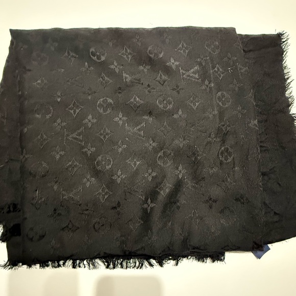 Louis Vuitton Accessories - Louis Vuitton Black Monogram Scarf